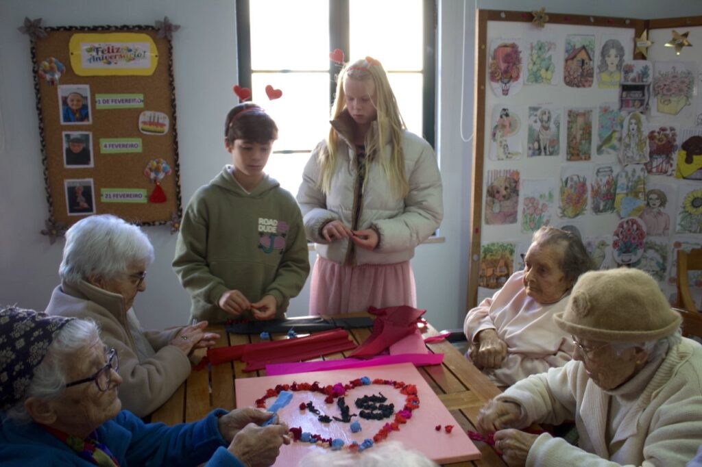 ais at associação social cultural de almancil