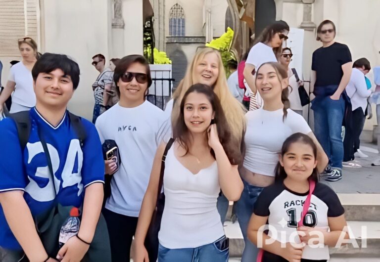 Felicidades! Spanish A level Success and Seville Celebration felicidades! spanish a level success and seville celebration p 1600